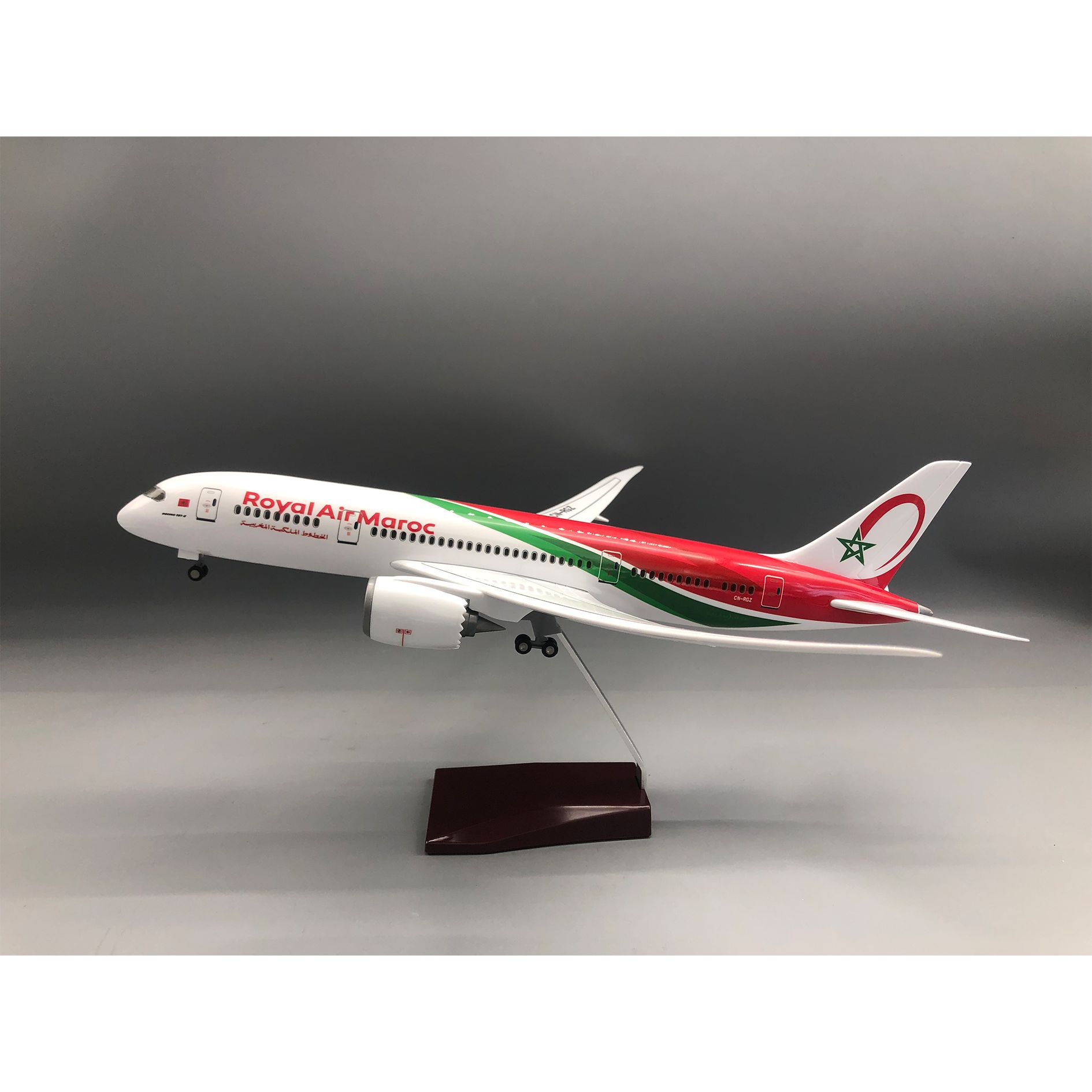 Office Technologies - Model samolotu Royal Air Maroc 787