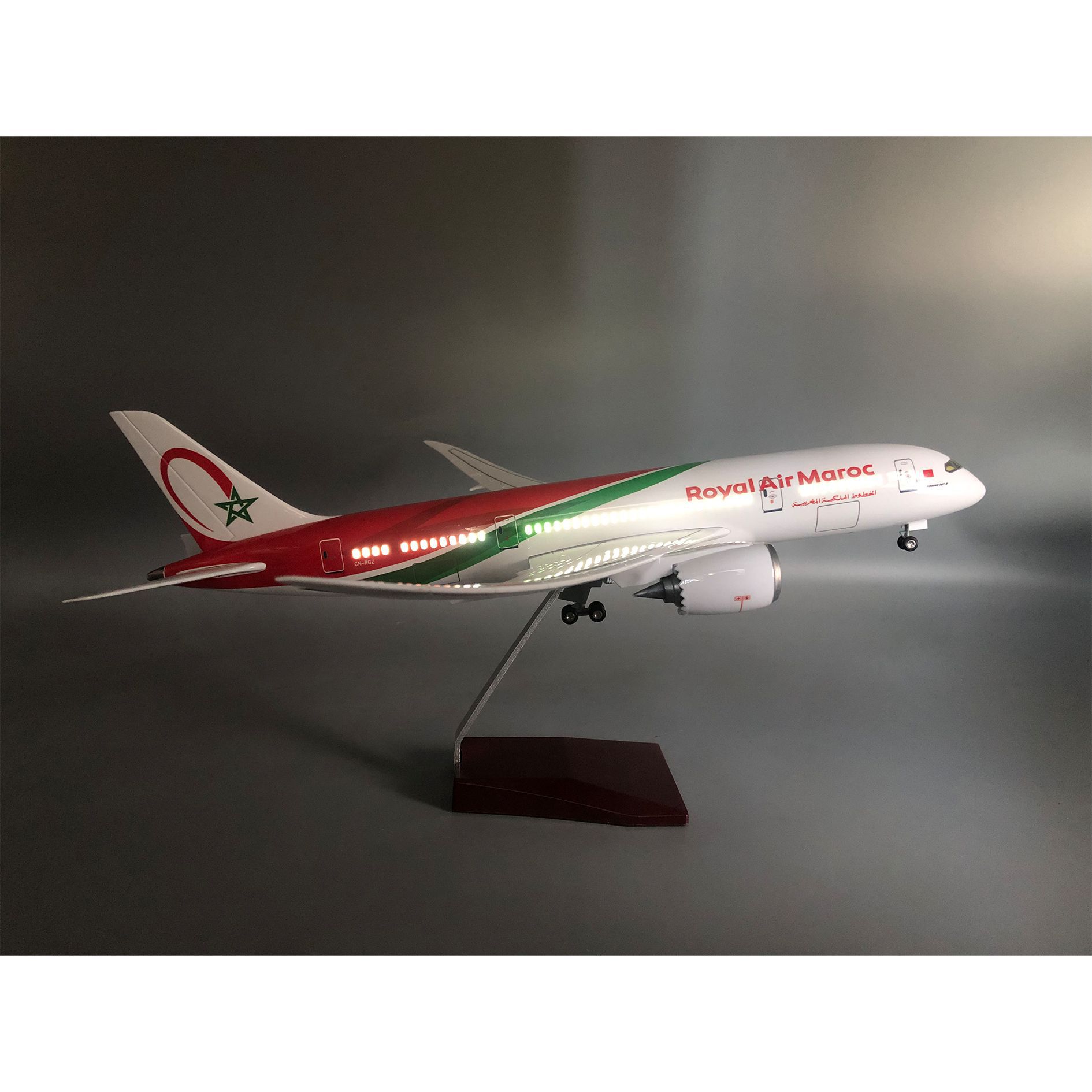 Model samolotu Royal Air Maroc – Office Technologies recenzja i cena